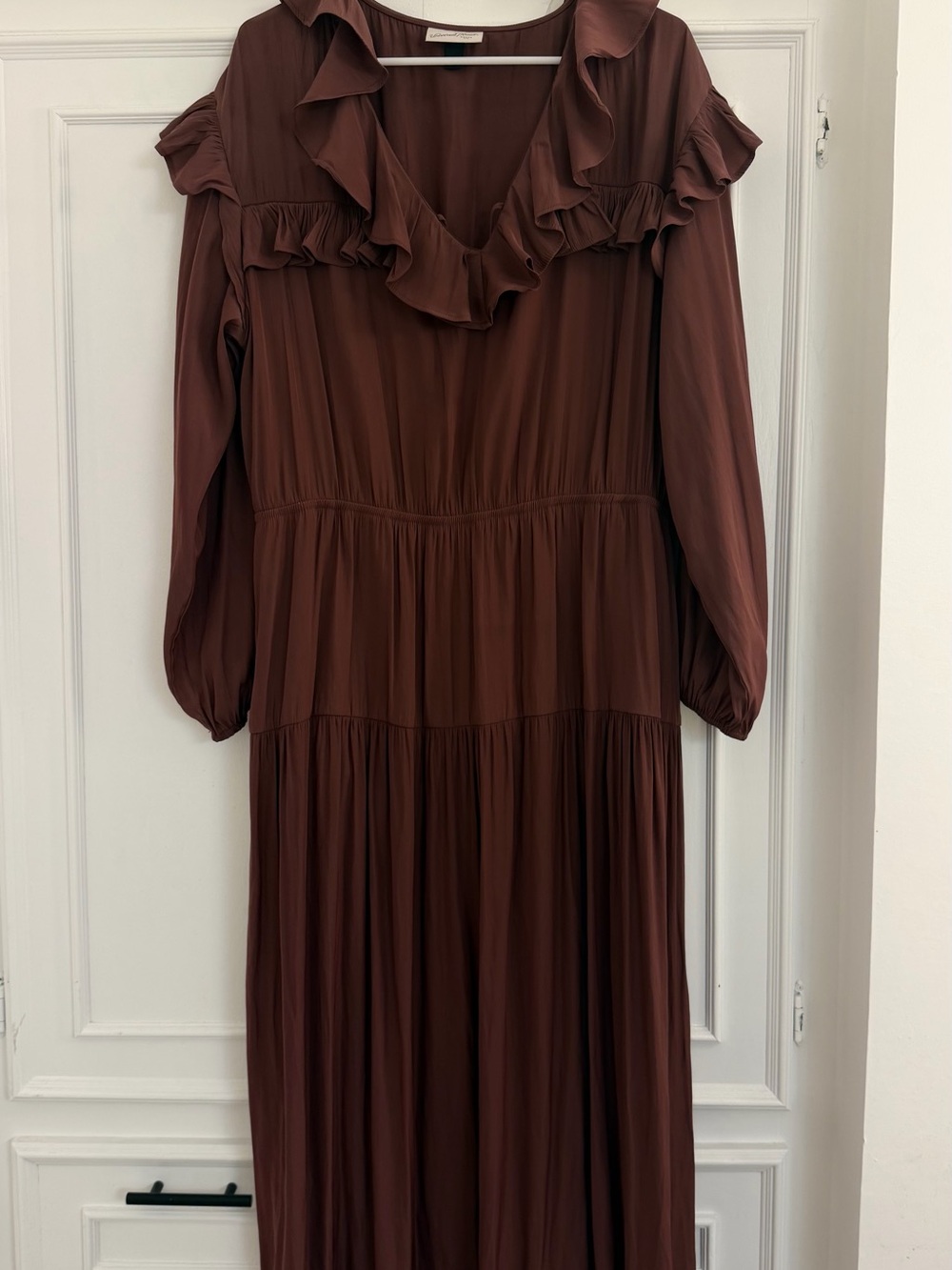 Universal Thread Ruffle V-Neck Long Sleeve Maxi Dress — Brown